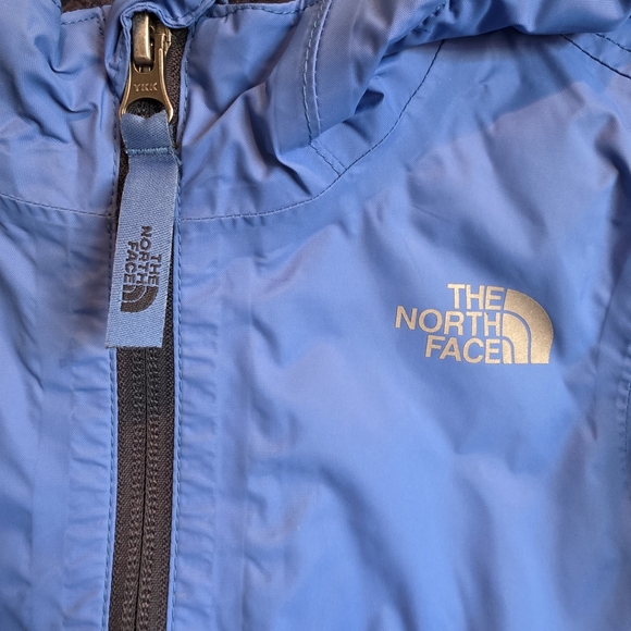 The North Face Kids Toddler Blue and Gray Hooded Full Zip Jacket, 2T - Picture 4 of 9